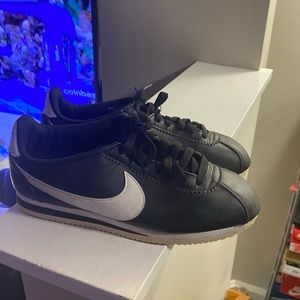 Nike Cortez